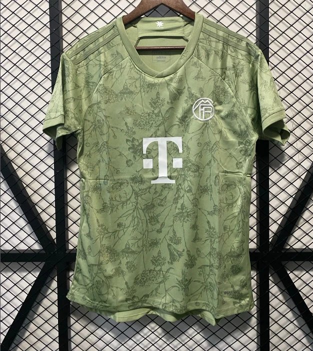 23-24 Bayern Munich Oktoberfest