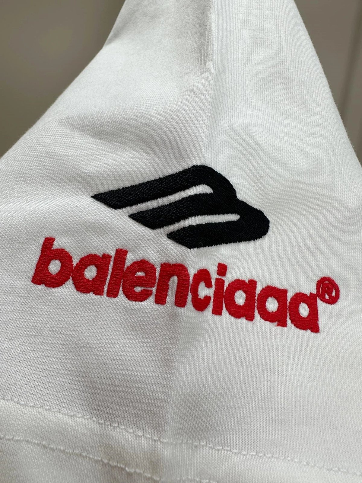 Balenciaga x M Football Club White T-Shirt product detail 12 in Litbuy spreadsheet finds