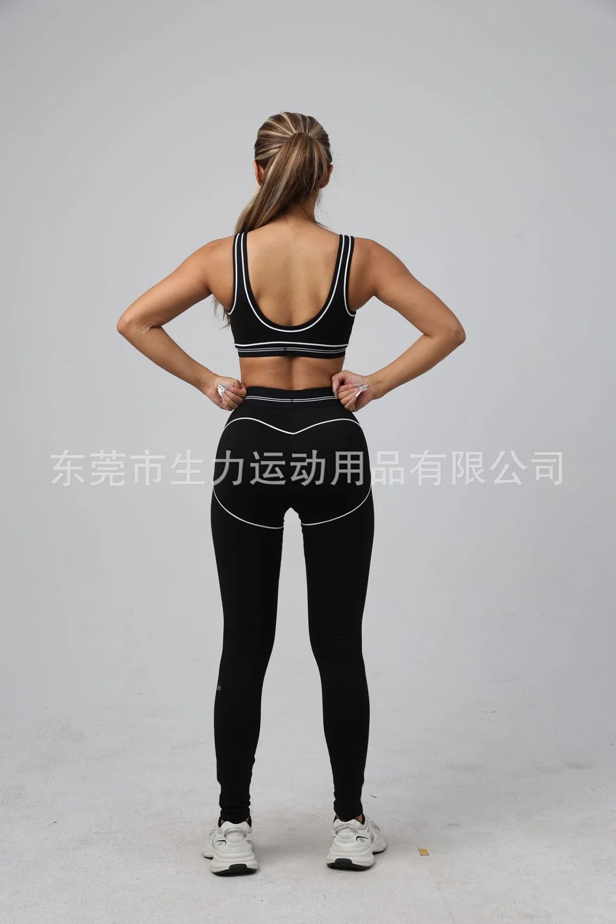 Design Activewear Set Black with White Piping Leggings and Sports Bra product detail 44 in Litbuy spreadsheet finds