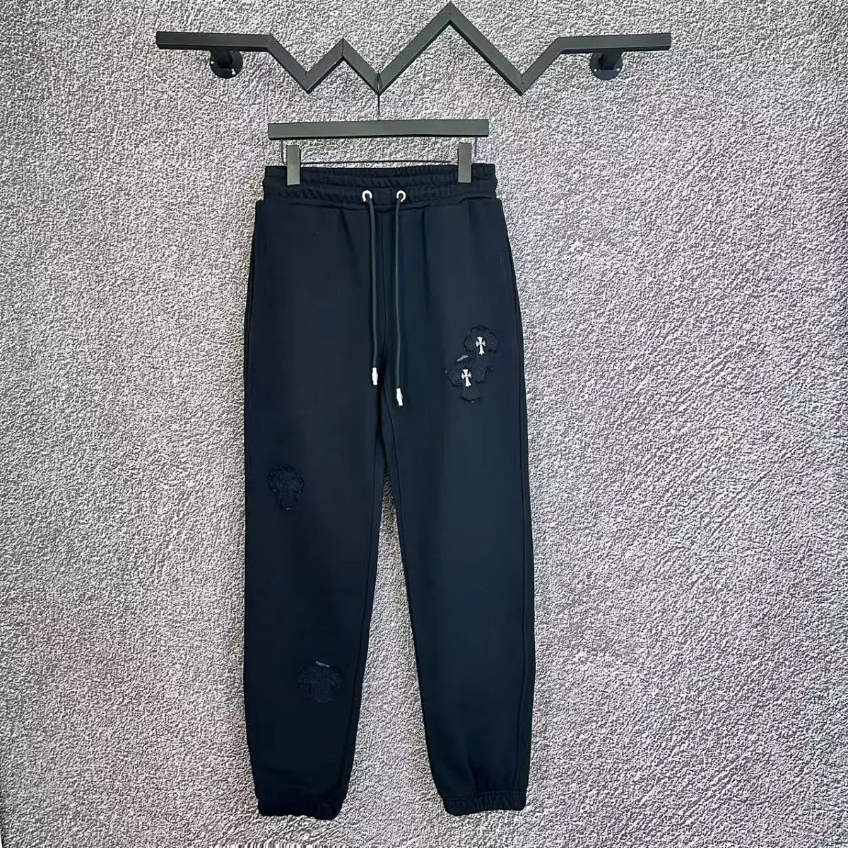 Design Sweatpants Gray with Flame Embroidery Sweatpants product detail 2 in Litbuy spreadsheet finds