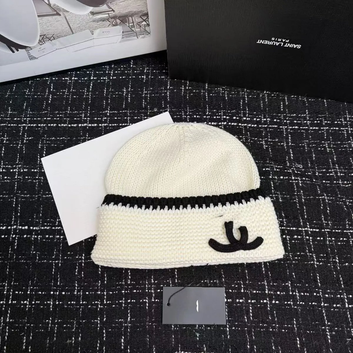 Saint Laurent Black Knit Beanie with White Floral Embroidery product detail 10 in Litbuy spreadsheet finds