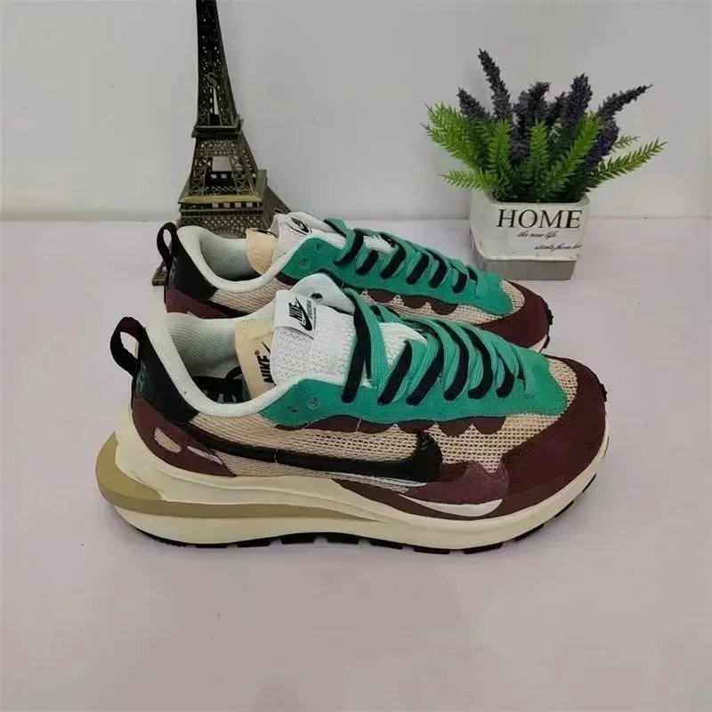 Nike x Sacai VaporWaffle White Pink Black Blue Sneakers - 3