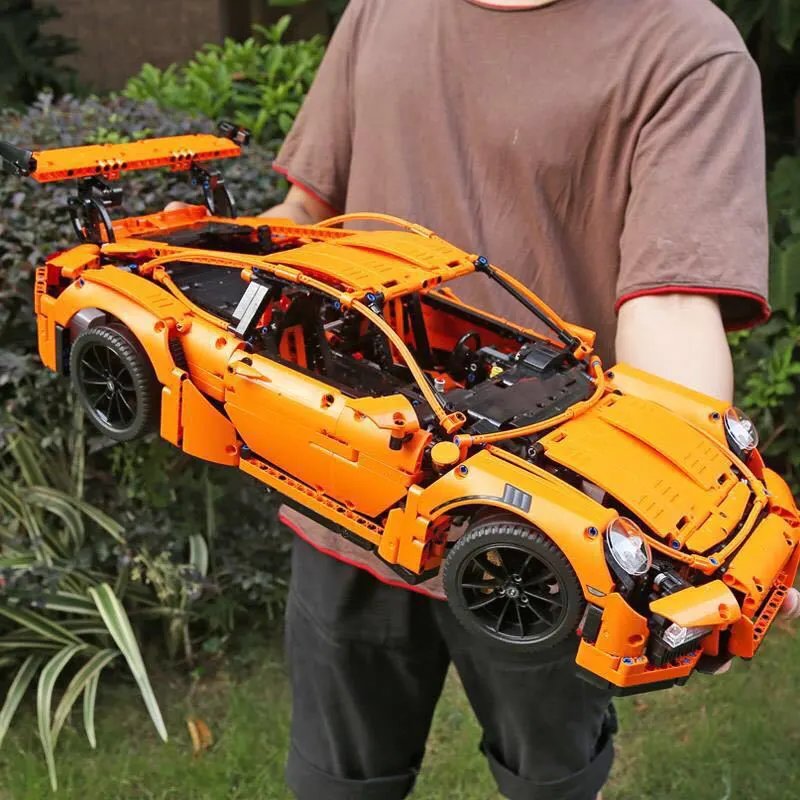LEGO Technic Porsche 911 GT3 RS Orange Building Set Electronics - 3