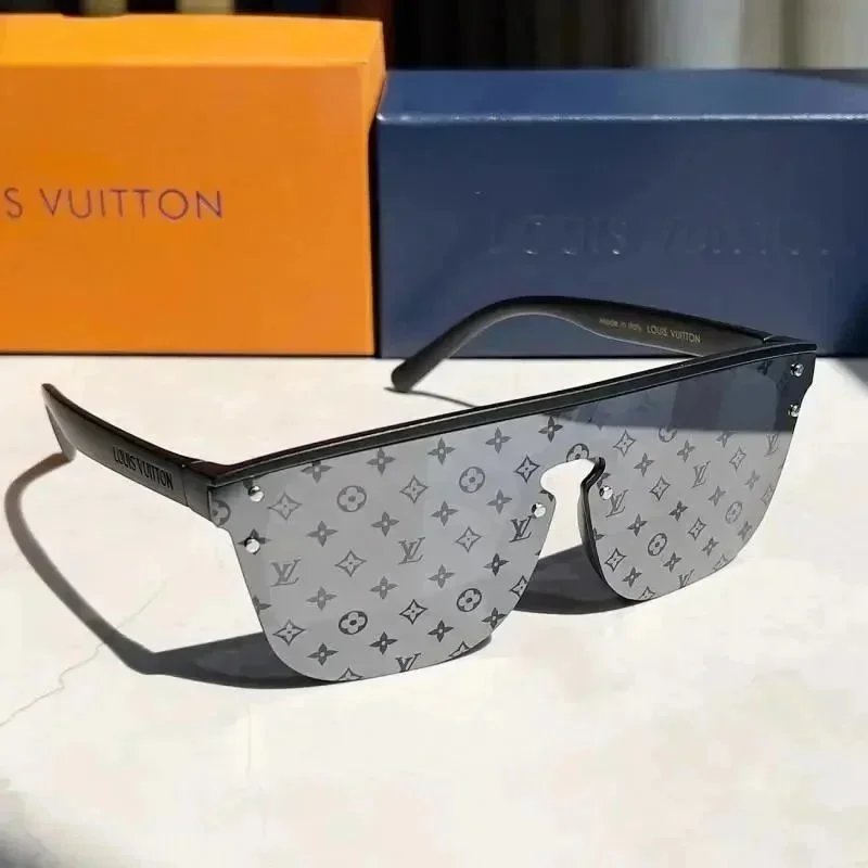 Louis Vuitton Eyewear Oversized shield sunglasses image 2