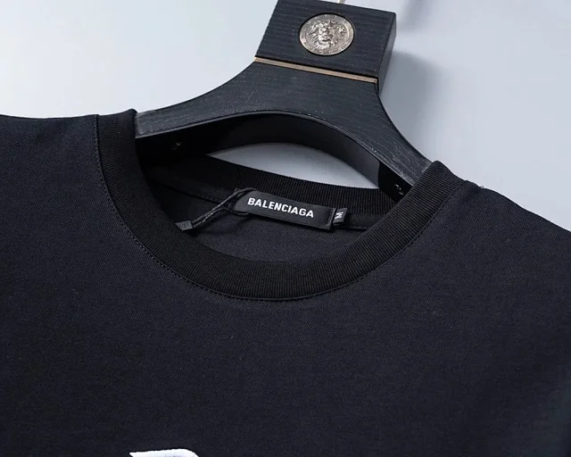 Balenciaga T-Shirts Short-Sleeve Crew-Neck Logo Print product detail image 4