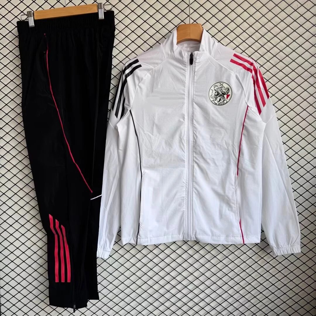 Juventus Training Tracksuit Black Yellow Pink - 6