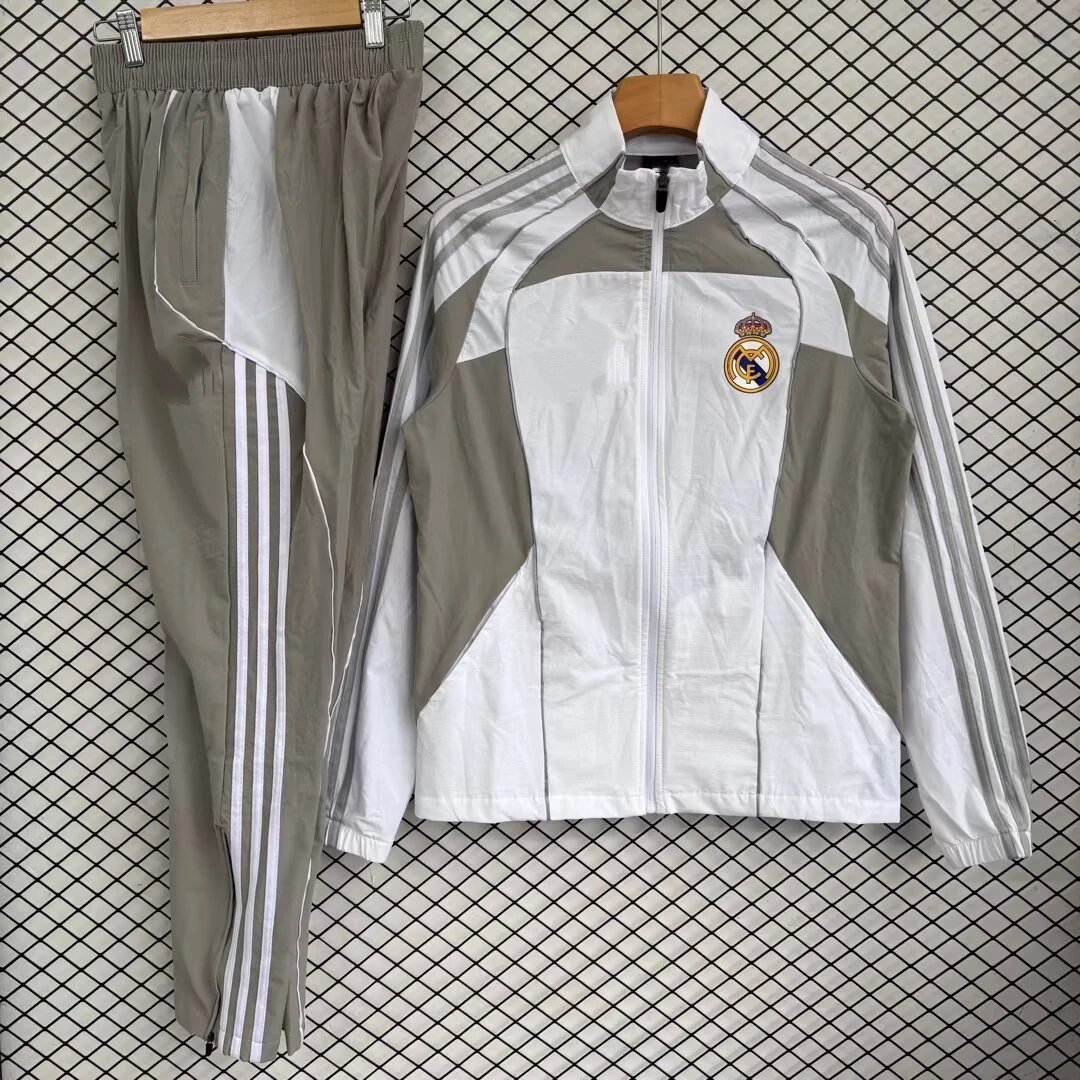 Juventus Training Tracksuit Black Yellow Pink - 22