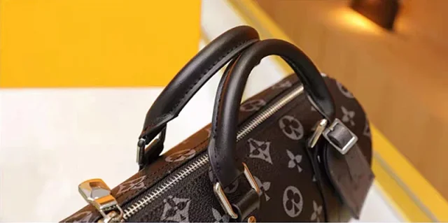 Louis Vuitton Travel Bags Monogram Barrel Bag with Shoulder Strap product detail image 16