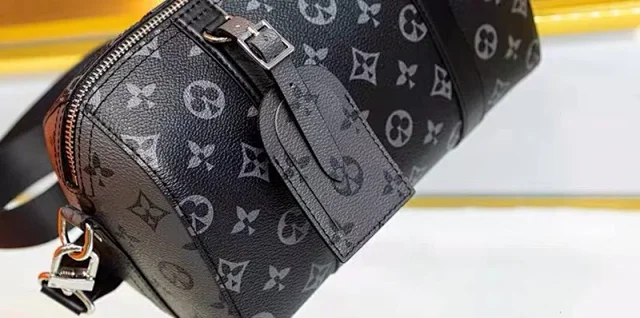 Louis Vuitton Travel Bags Monogram Barrel Bag with Shoulder Strap product detail image 31