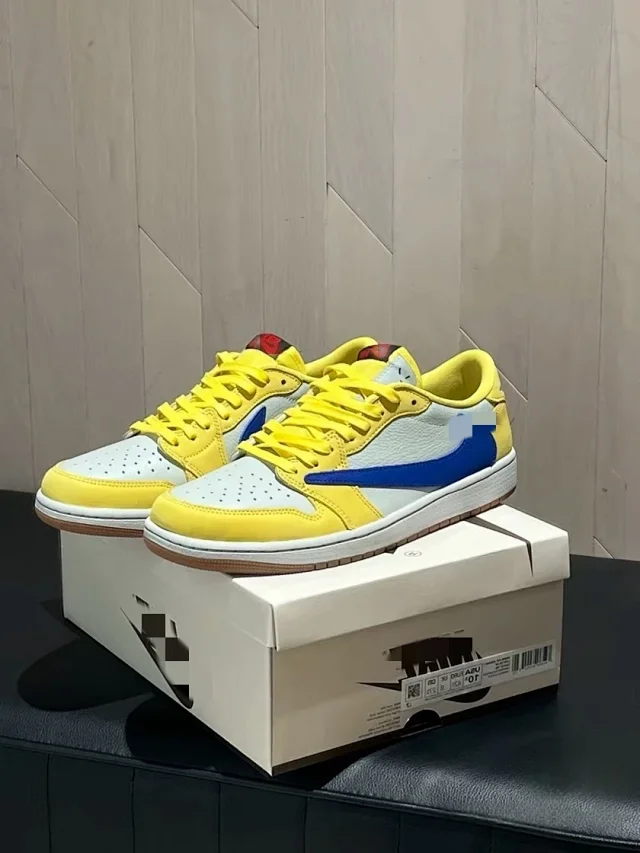 Nike Multiple sneaker models product detail image 4