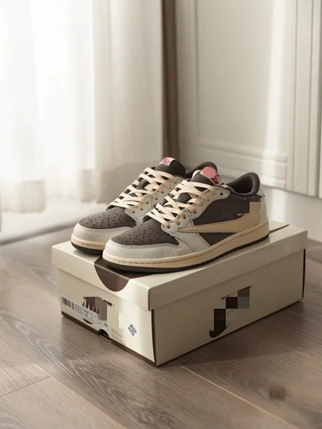 Nike Multiple sneaker models product detail image 6