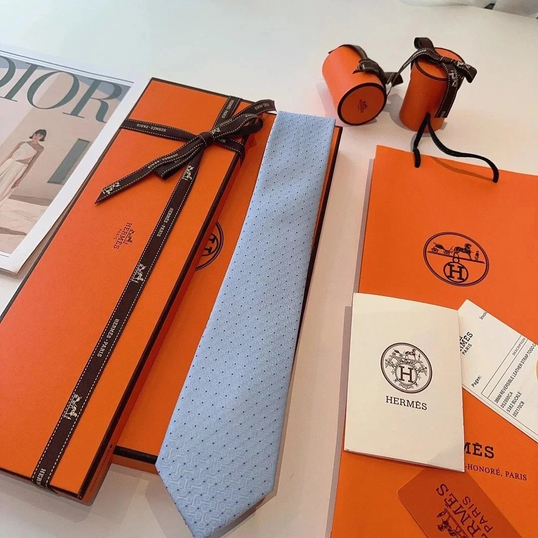 Hermes 03 (with box)