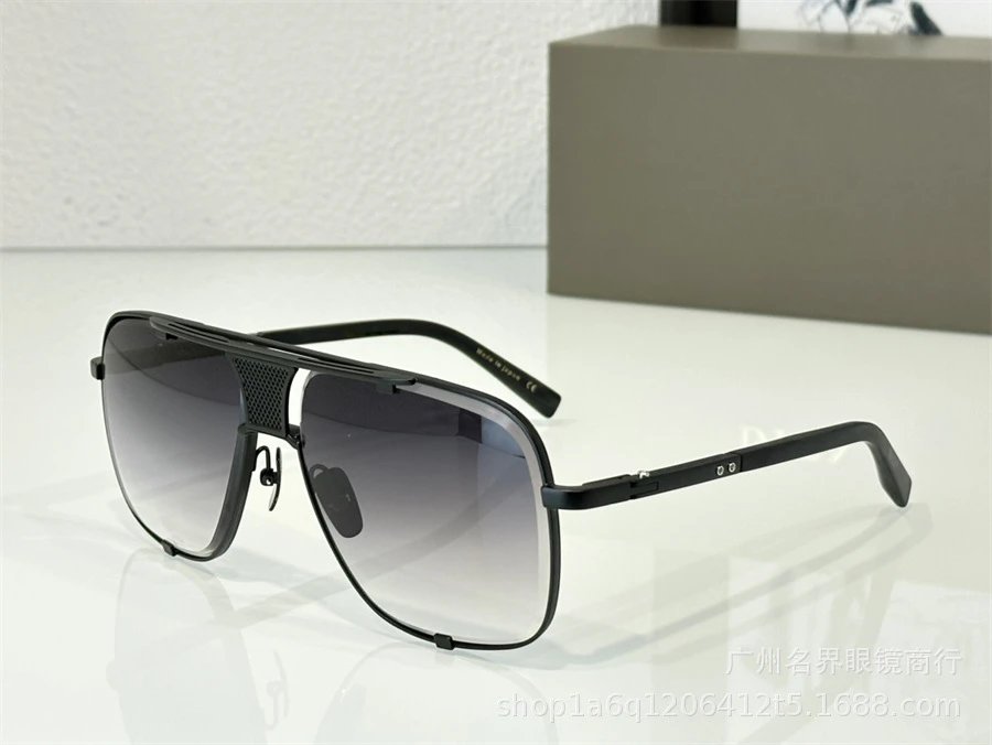 Black progressive black film (with box)