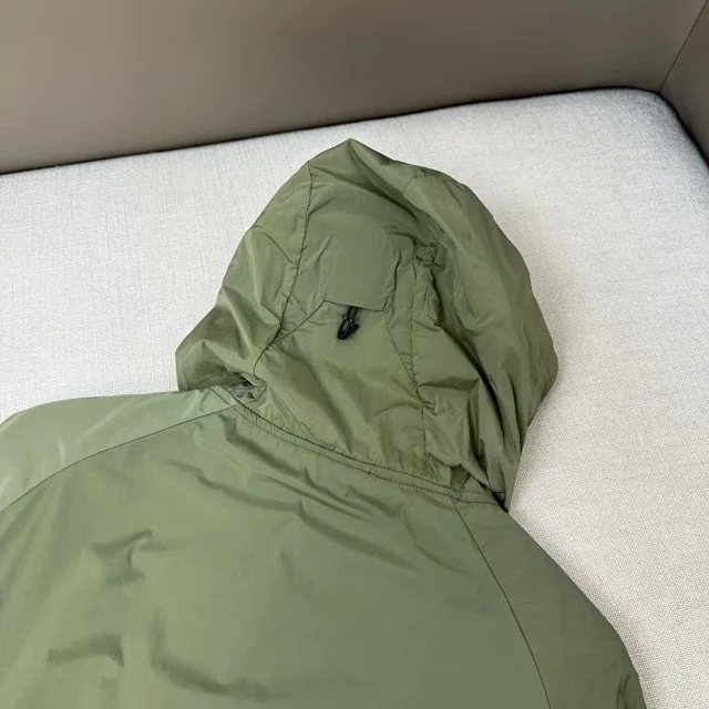On Jackets Hooded color-block zip jacket product detail image 15