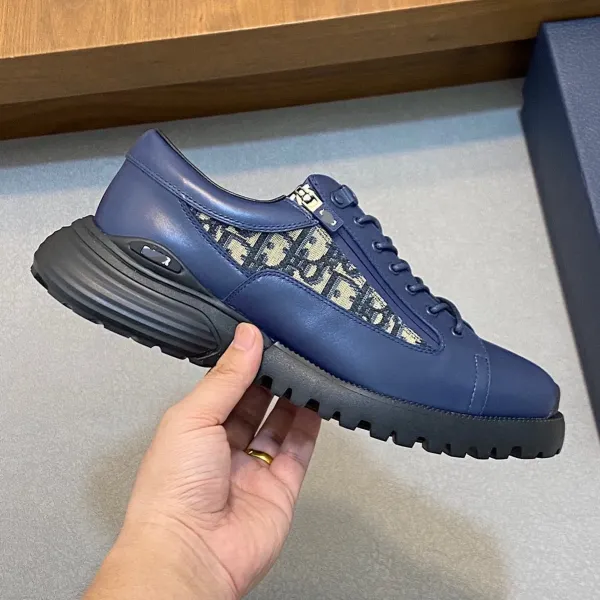 Dior B23 Oblique Print Patent Leather Chunky Sneakers - 7