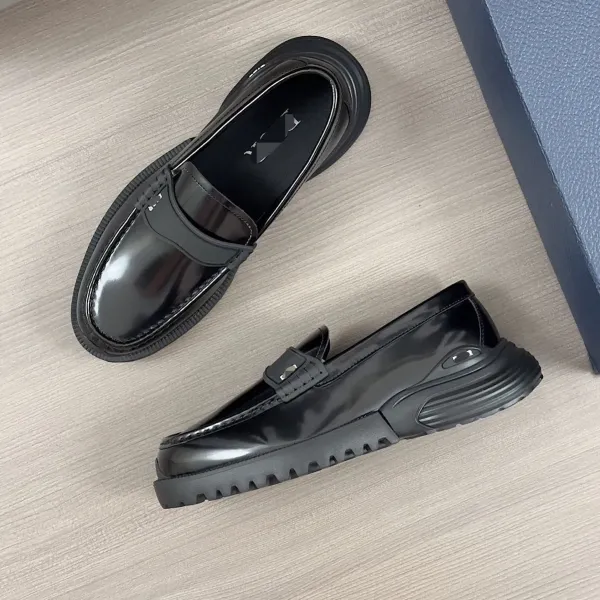 Dior B23 Oblique Print Patent Leather Chunky Sneakers - 3