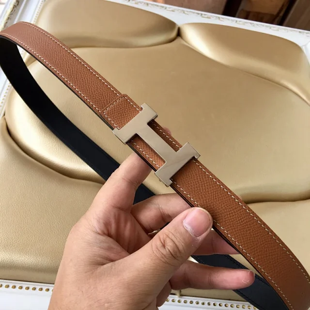 Unbranded Belts Textured Leather Belt with H-Shaped Buckle product detail image 2