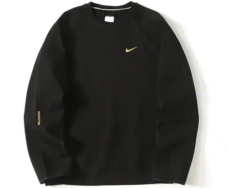 Round Neck Black Sweatshirt