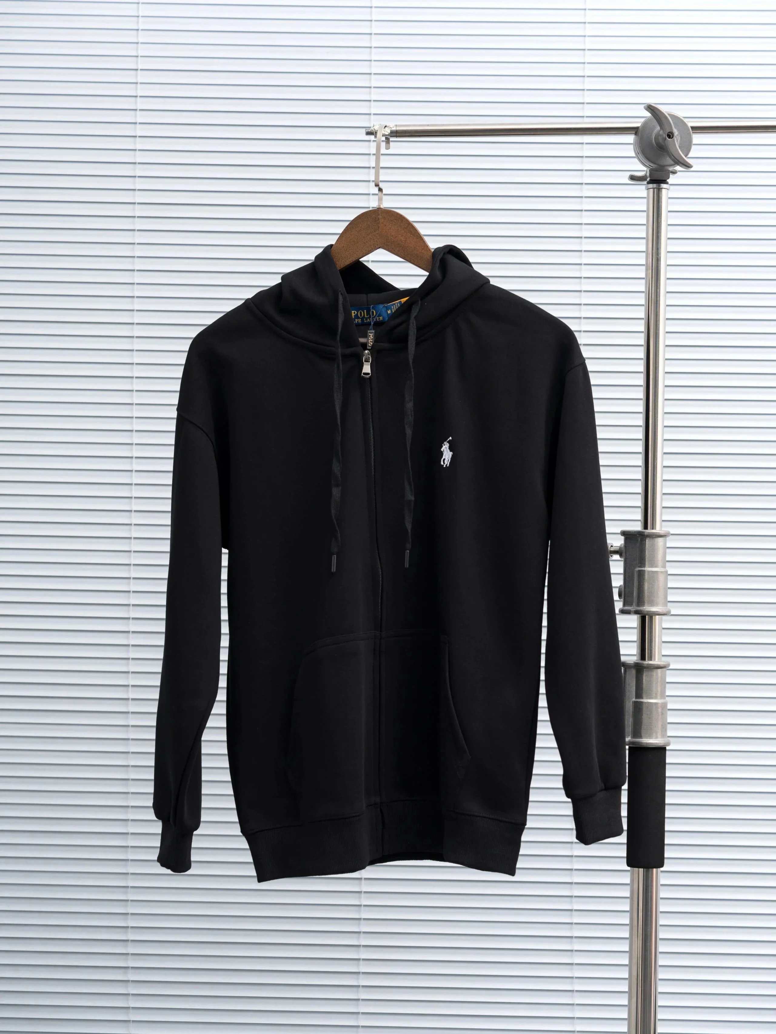 Black white label hoodie