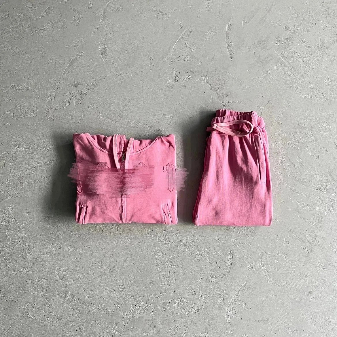 Tra*pst*ar Pink Sweatsuit