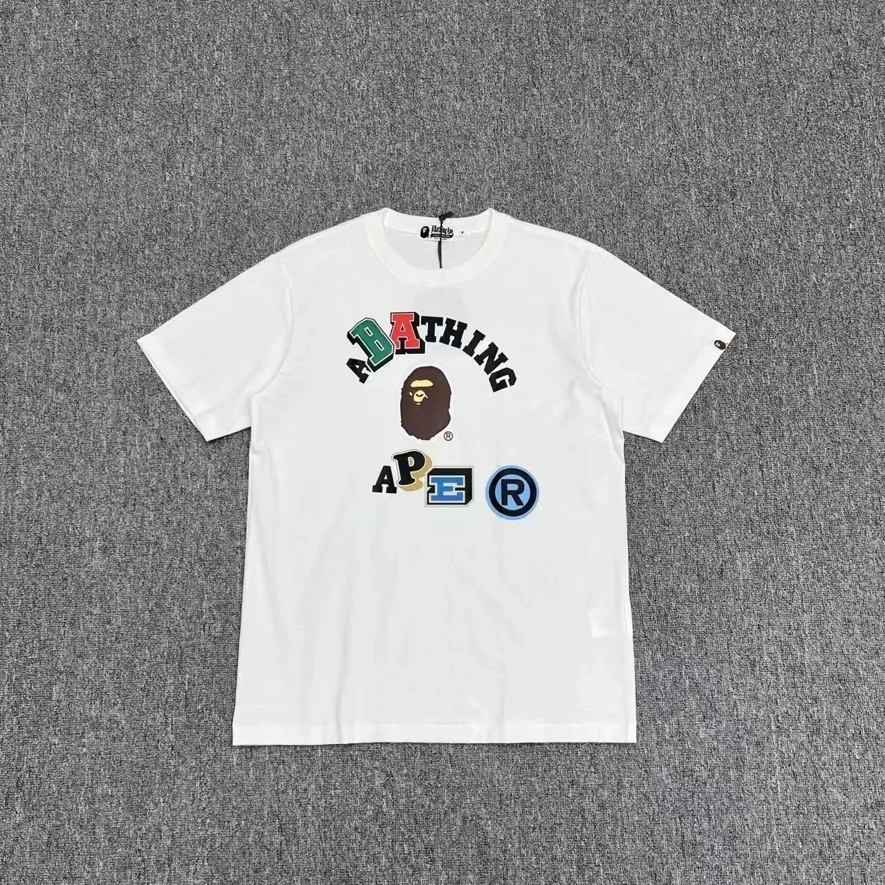 A Bathing Ape T-Shirts Head Graphic — 5059 white