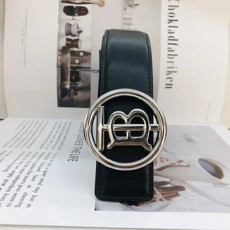 Round TB black plain silver buckle