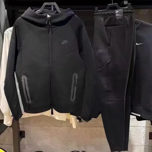 Nike Vests Insulated Zip-Front Vest product detail image 4