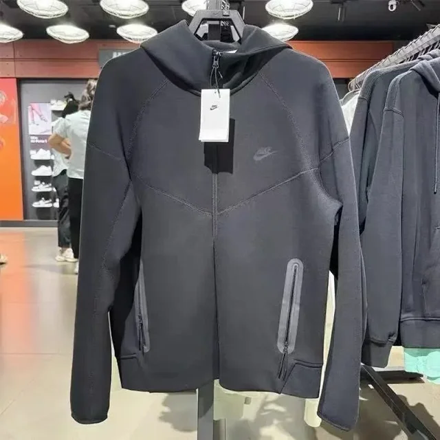 Nike Vests Insulated Zip-Front Vest product detail image 5