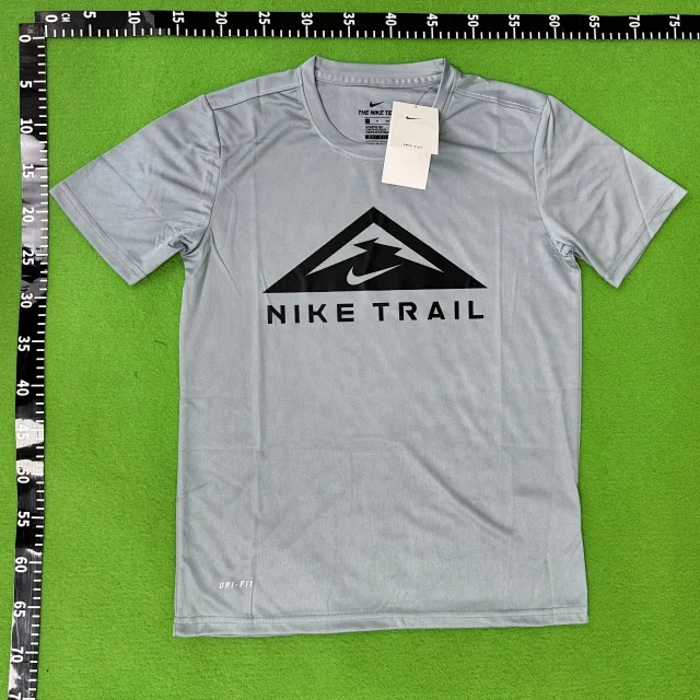 Nike Vests Insulated Zip-Front Vest product detail image 14