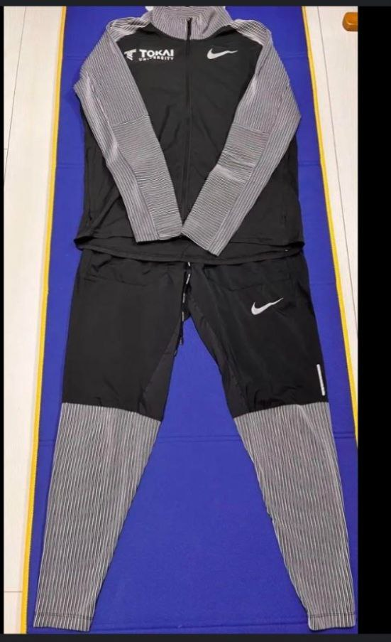 Nike Jackets Graphic Zip-Up Jacket image 4