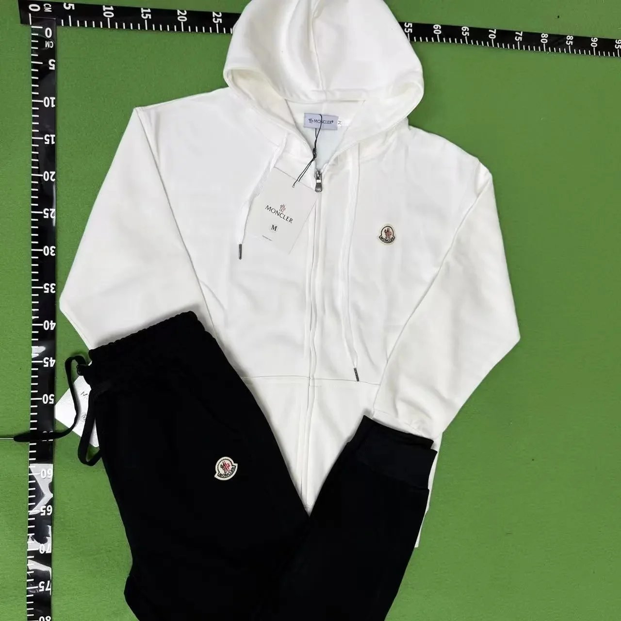 Moncler-3