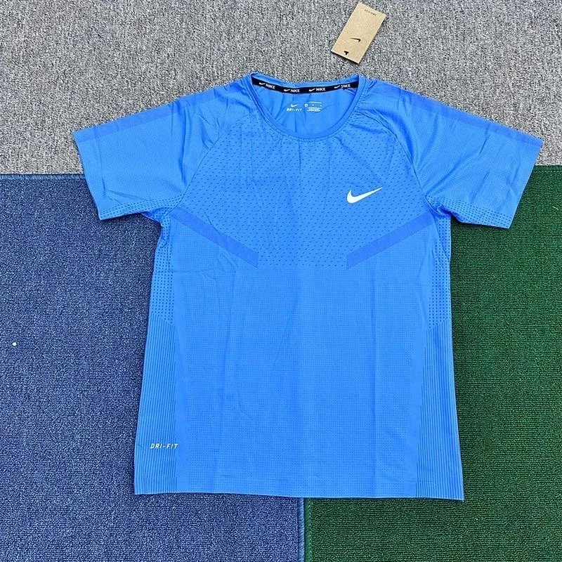 Nike T-Shirts Dri-FIT perforated short-sleeve T-shirt — 3