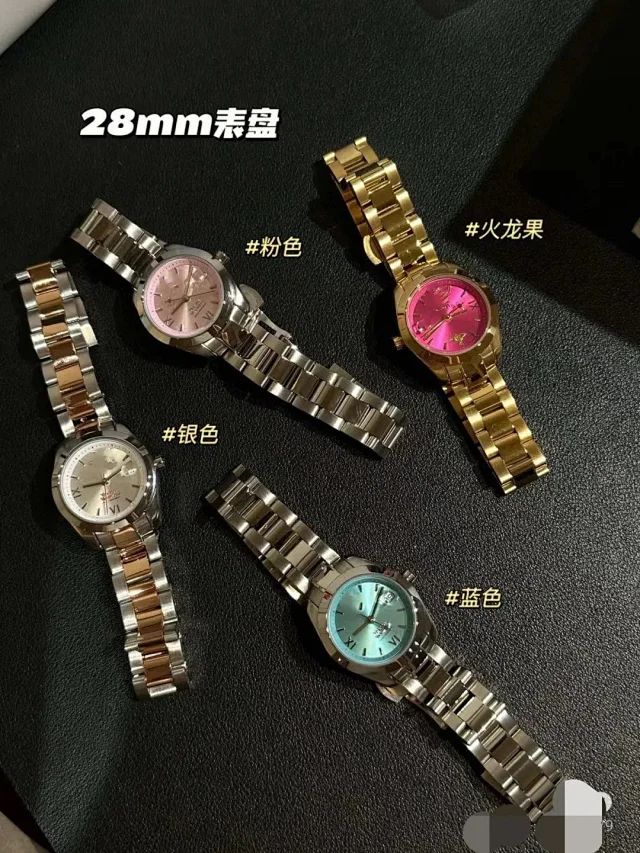 Vivienne Westwood Watches Quartz watch with orb-logo dial, date window and metal link bracelet product detail image 7