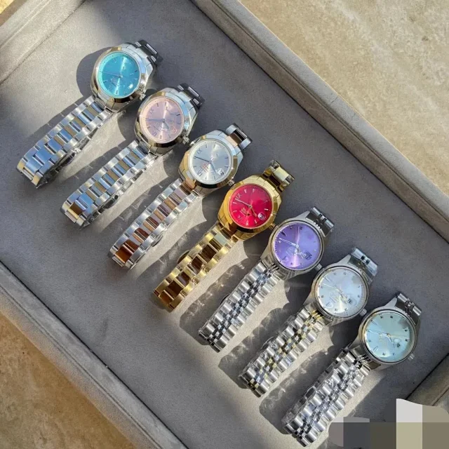 Vivienne Westwood Watches Quartz watch with orb-logo dial, date window and metal link bracelet product detail image 5