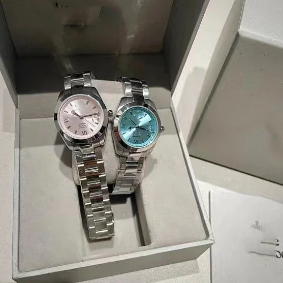 Vivienne Westwood Watches Quartz watch with orb-logo dial, date window and metal link bracelet product detail image 12