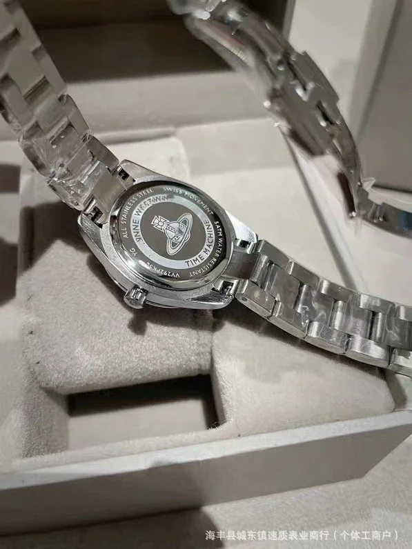 Vivienne Westwood Watches Quartz watch with orb-logo dial, date window and metal link bracelet product detail image 13