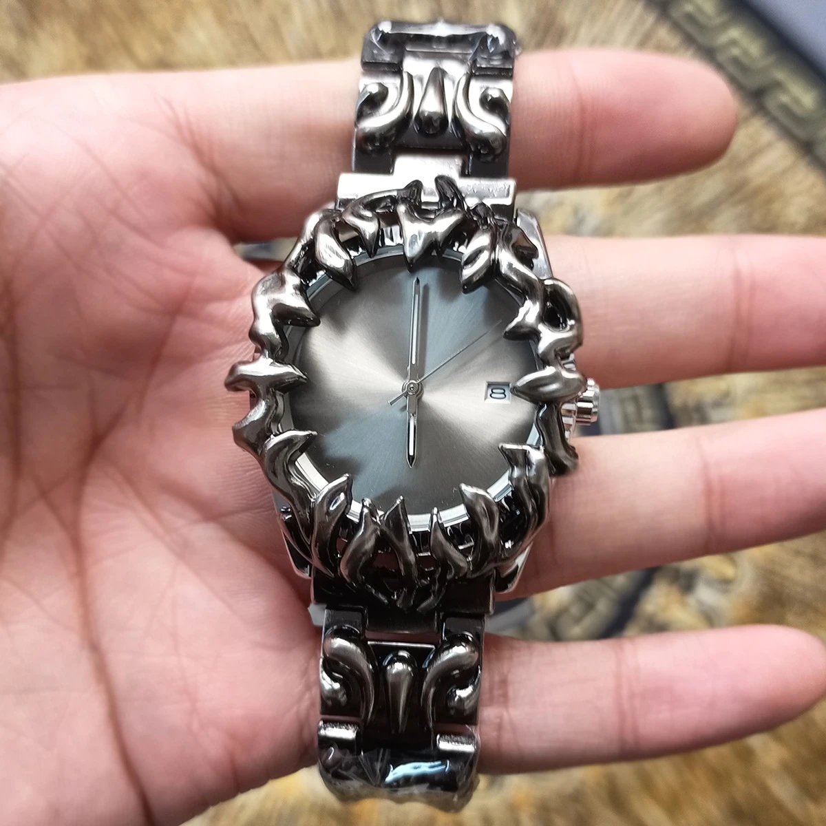 Unbranded Watches Flame-Bezel Link Bracelet Watch with Date Window image 4