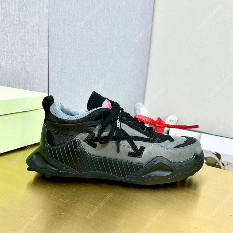 Off-White Sneakers ODSY-1000 arrow-design — peach color