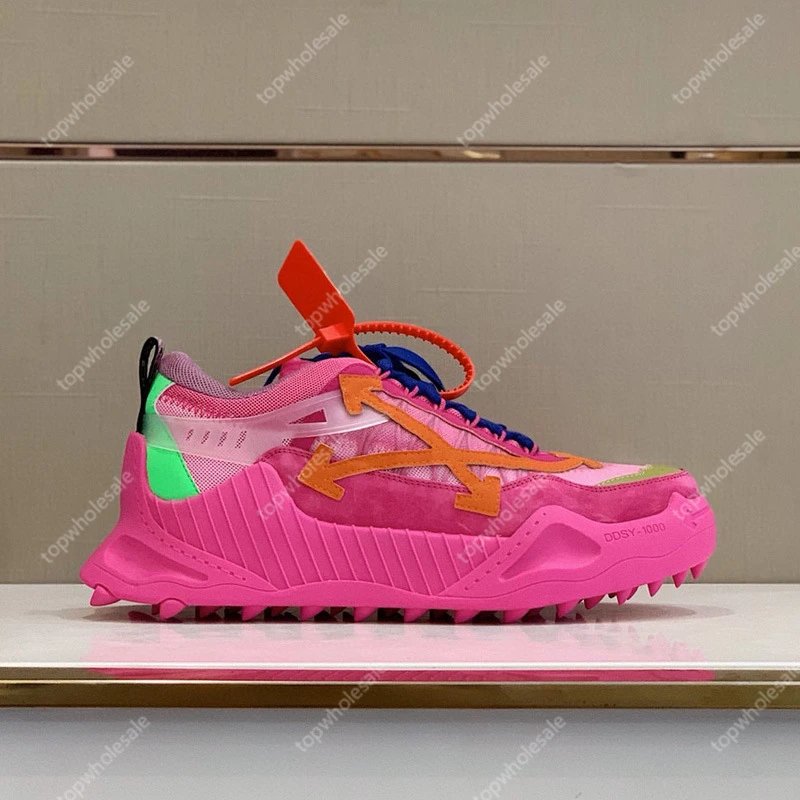 Off-White Sneakers ODSY-1000 arrow-design — milky white
