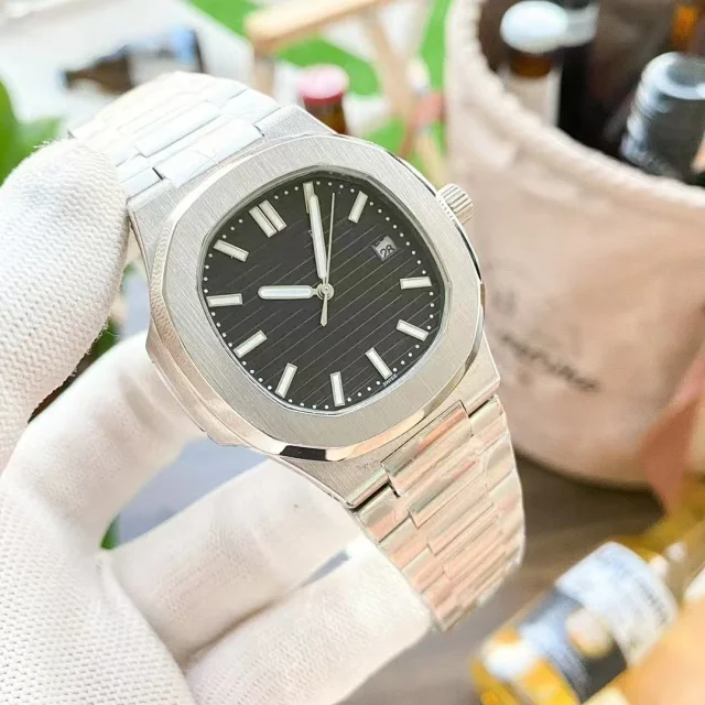 Tiffany & Co. Watches Octagonal bezel watch with horizontal textured dial and date display product detail image 6