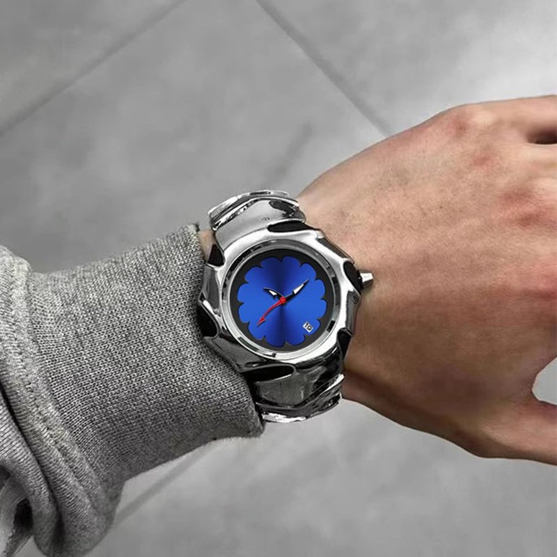 Unbranded Watches Analog watch with scalloped flower dial, date window and sculptural metal bracelet — Blade Blue