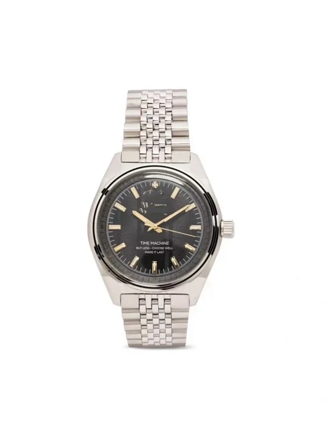 Vivienne Westwood Watches Quartz watch with orb-logo dial, date window and metal link bracelet product detail image 17