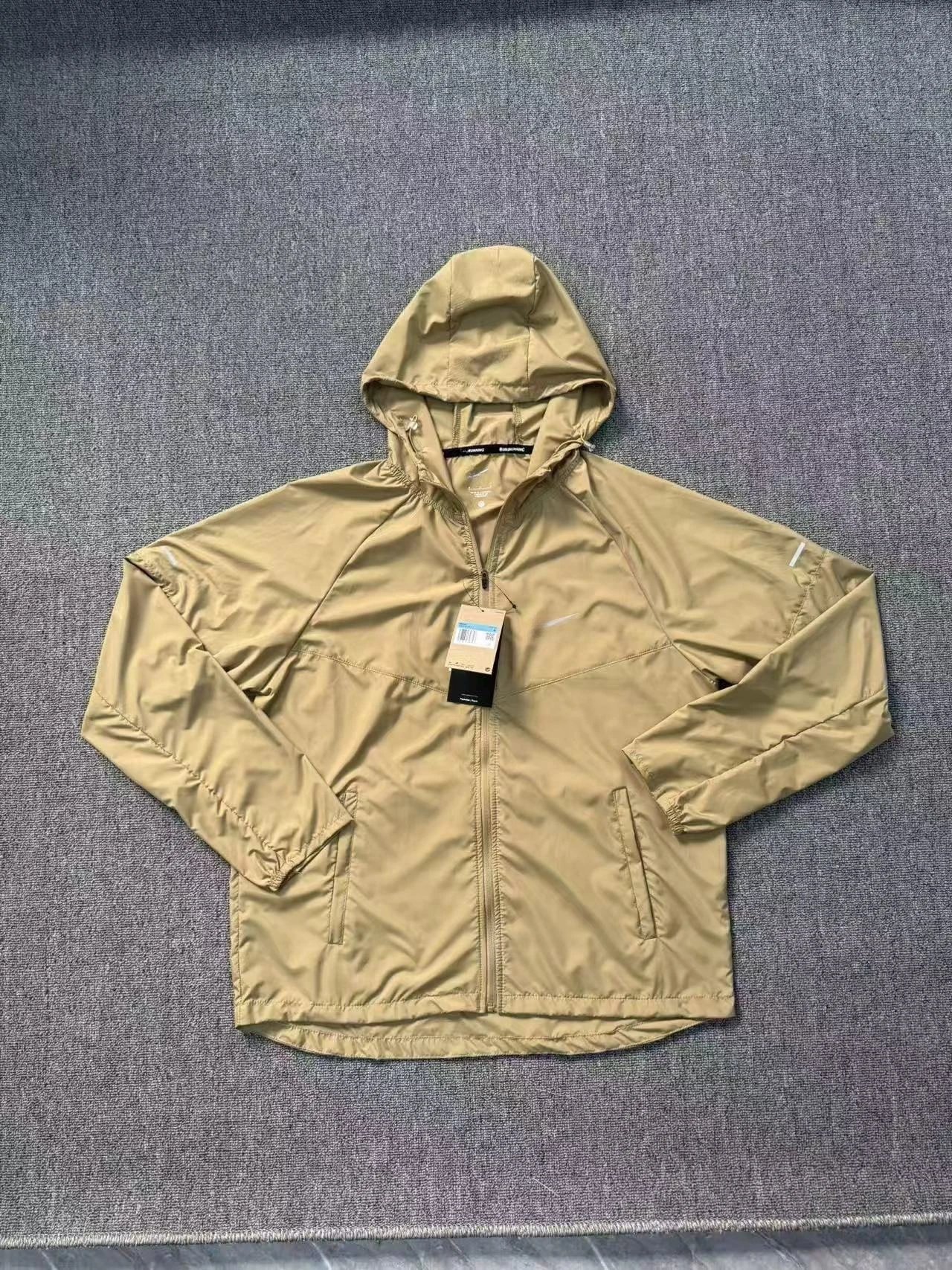 Nike Tracksuits DD4747-084 Hooded Woven Tracksuit — 4747 Khaki single coat