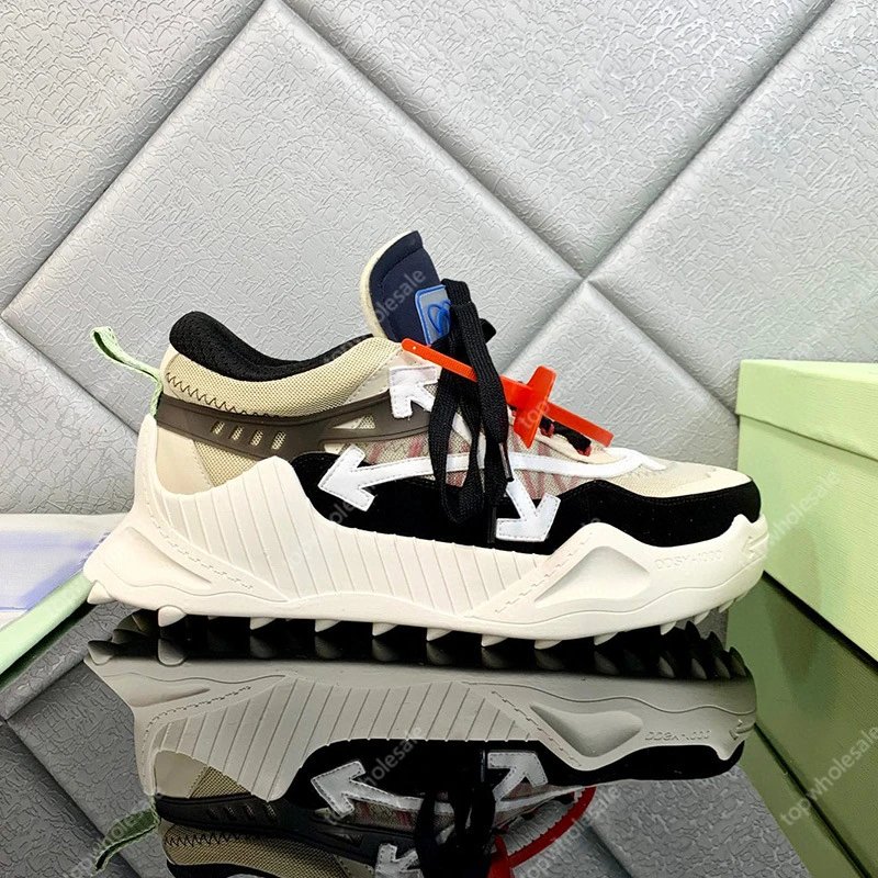 Off-White Sneakers ODSY-1000 arrow-design — Rosy color
