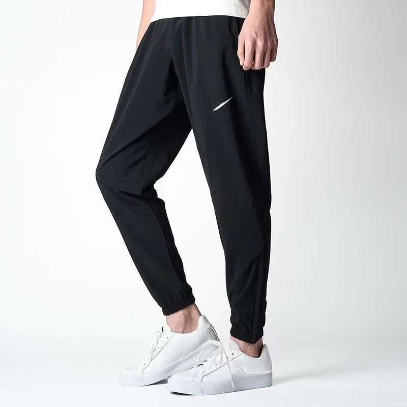 Nike Tracksuits DD4747-084 Hooded Woven Tracksuit — 4834 Black Pants