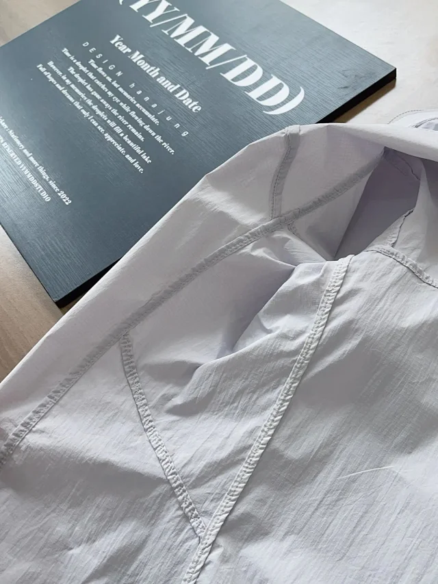 Arc'teryx Jackets Lightweight Hooded Zip Jacket product detail image 18