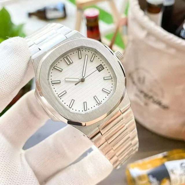 Tiffany & Co. Watches Octagonal bezel watch with horizontal textured dial and date display product detail image 3