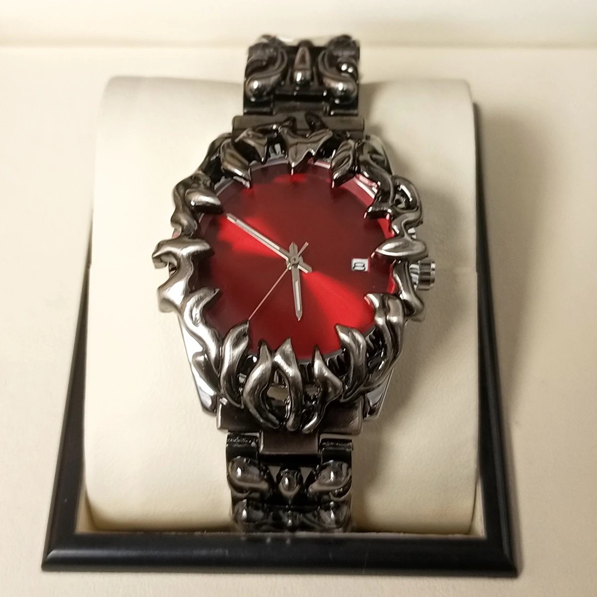 Unbranded Watches Flame-Bezel Link Bracelet Watch with Date Window image 1
