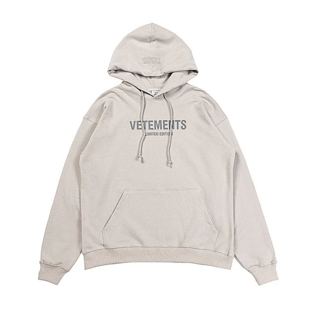 Vetements Hoodies & Sweatshirts Graphic Print Pullover Hoodie product detail image 16