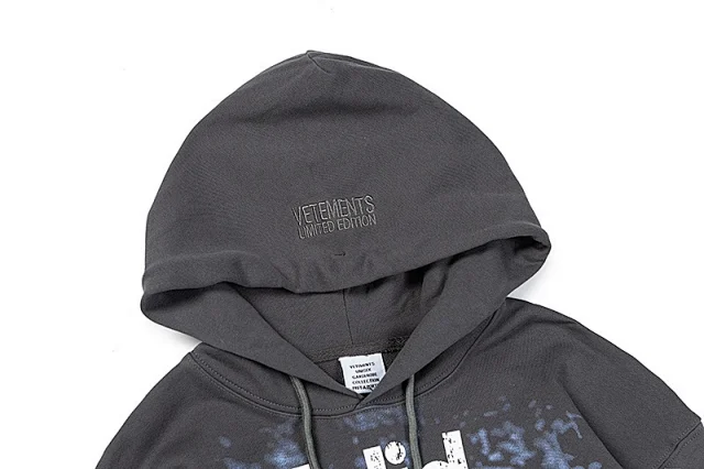 Vetements Hoodies & Sweatshirts Graphic Print Pullover Hoodie product detail image 28